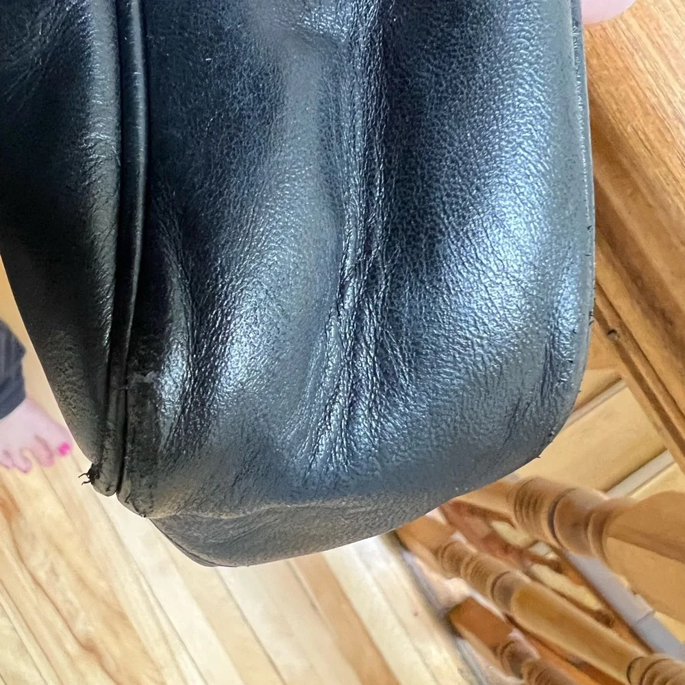 Vintage CHANEL Black Quilted Leather Shoulder Bag with 24K Gold Chain Straps - Picture 10 of 16